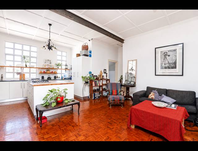 2 BEDROOM APARTMENT FOR SALE IN GLENWOOD